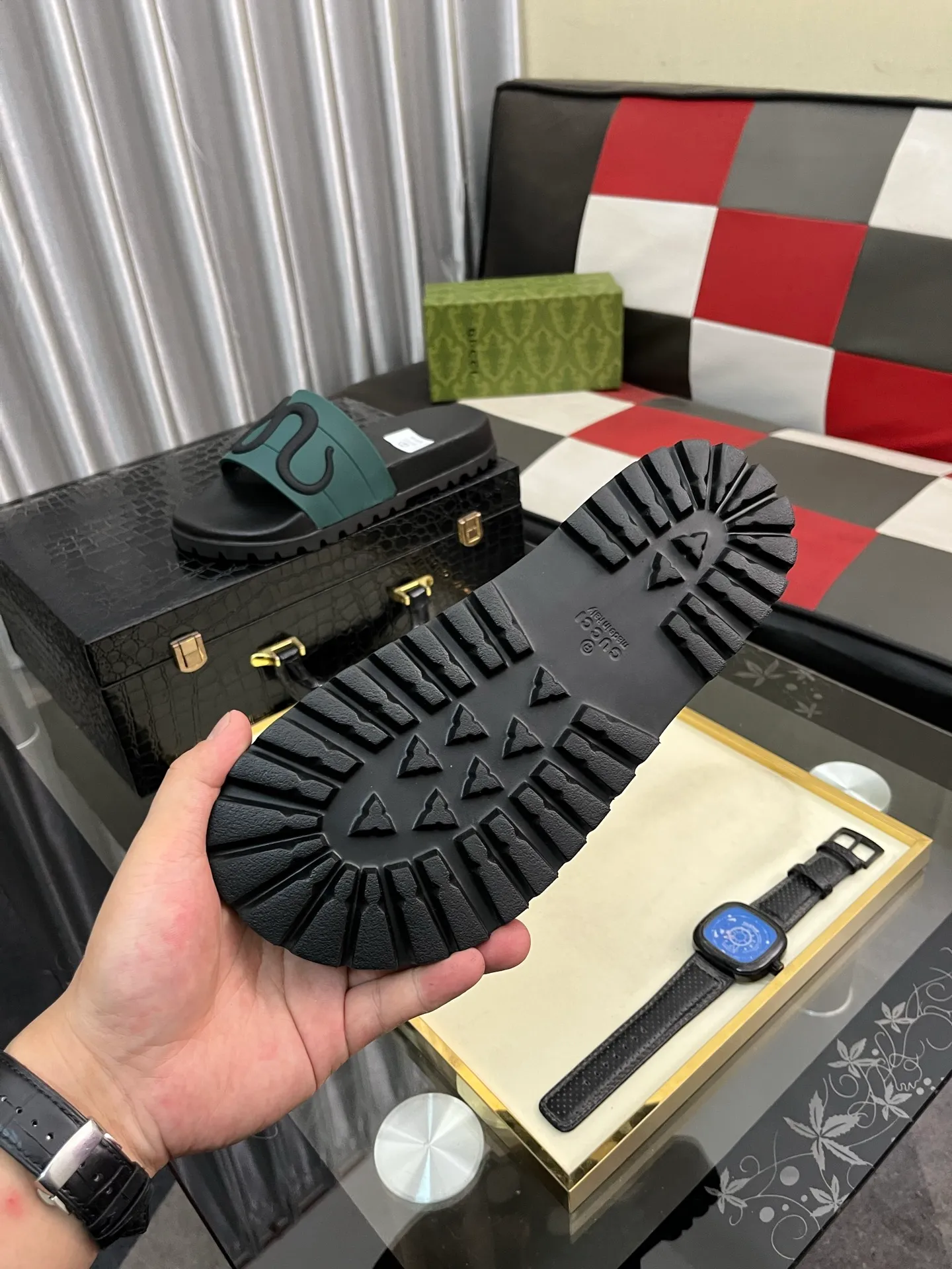 Men's men's shoes💰260⌚️⌚️ＧＵＣＣＩ.Gucci.Official website 1:1 popular slippers hot sale! Original original material 🩴 SIZE: 38-46 (45.46 non-refundable)